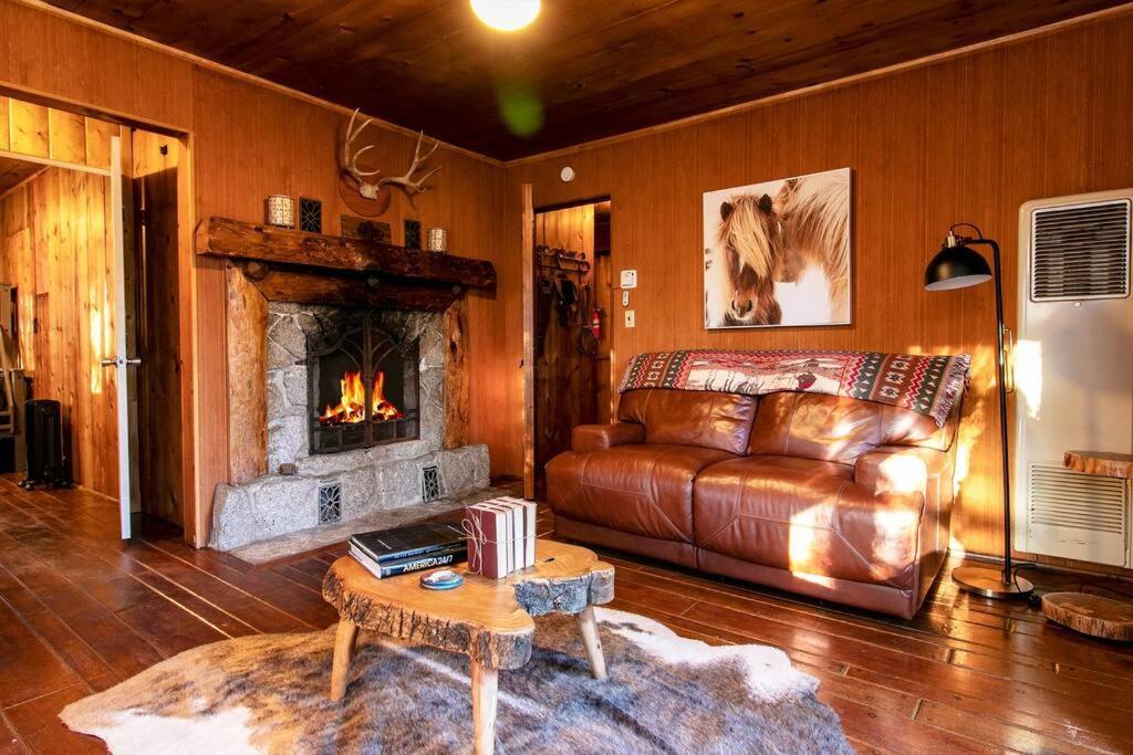 The Lodge At 11 Chimneys Idyllwild Extérieur photo