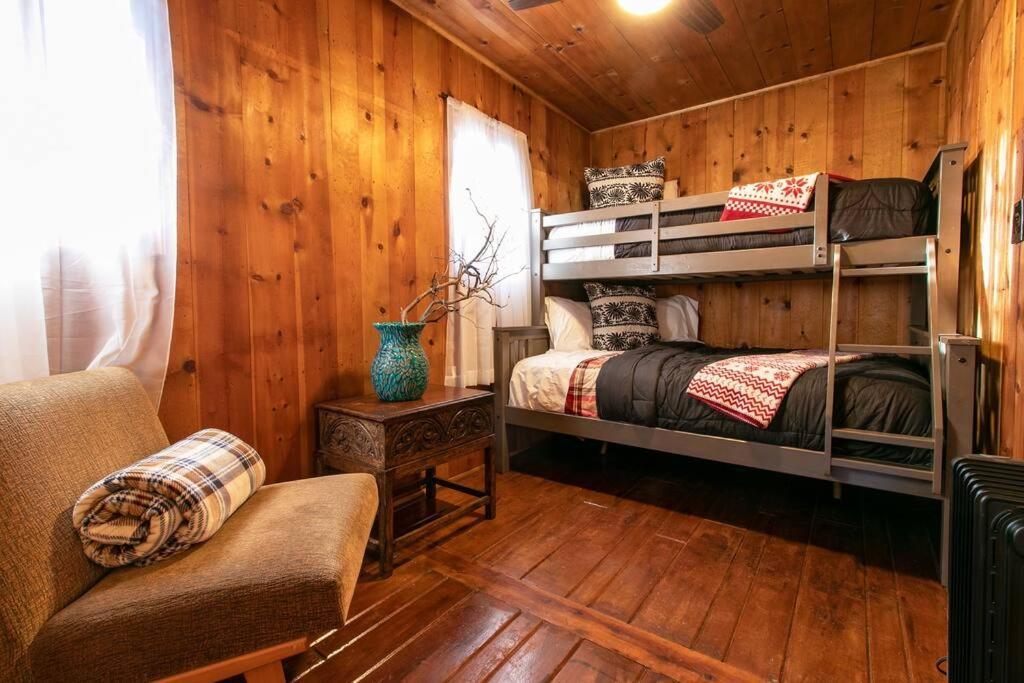 The Lodge At 11 Chimneys Idyllwild Extérieur photo