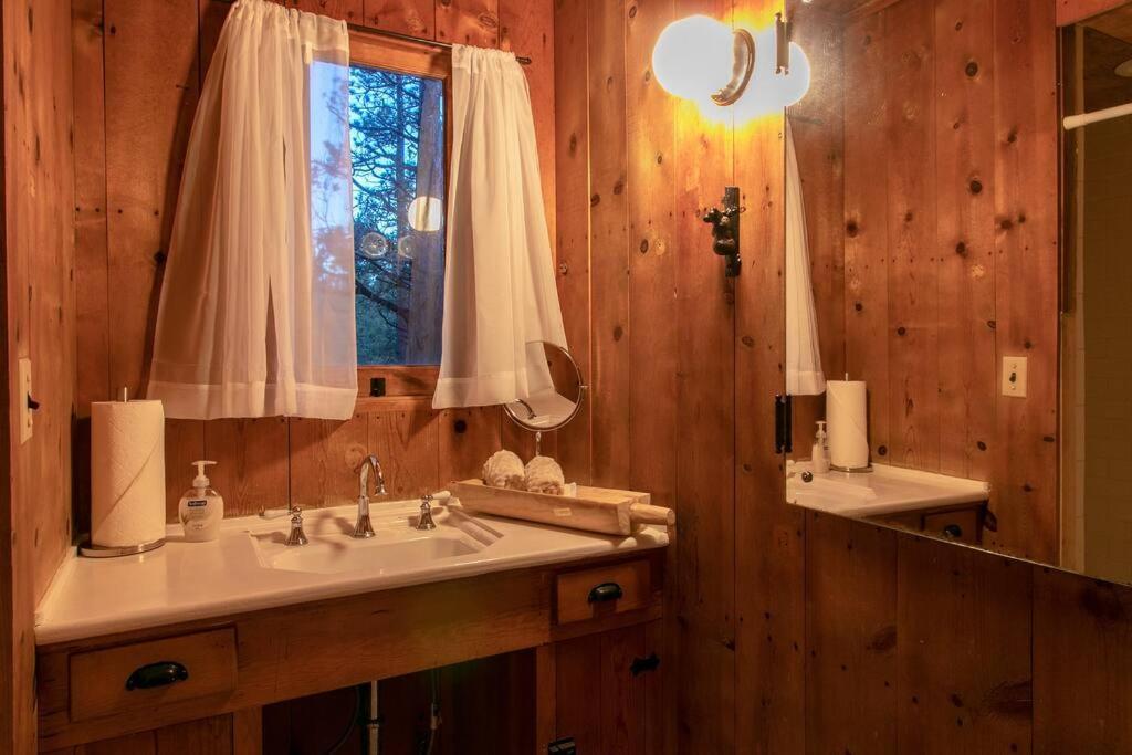 The Lodge At 11 Chimneys Idyllwild Extérieur photo