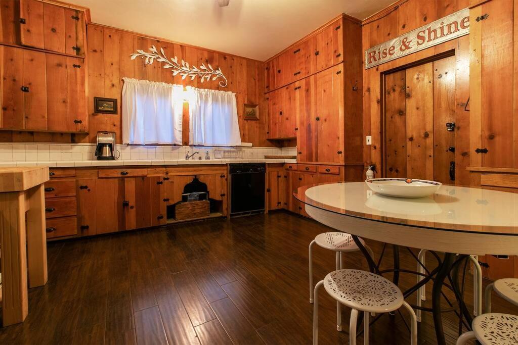 The Lodge At 11 Chimneys Idyllwild Extérieur photo